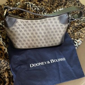 dooney & bourke shoulder bag